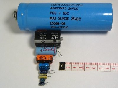 como medir capacitor